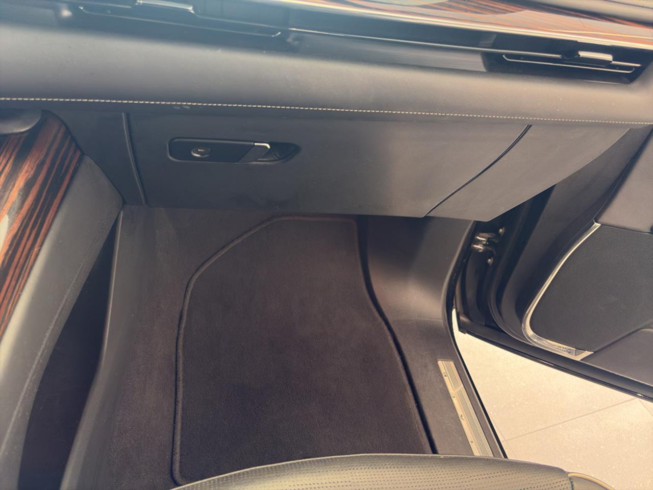 2023 Cadillac Escalade ESV