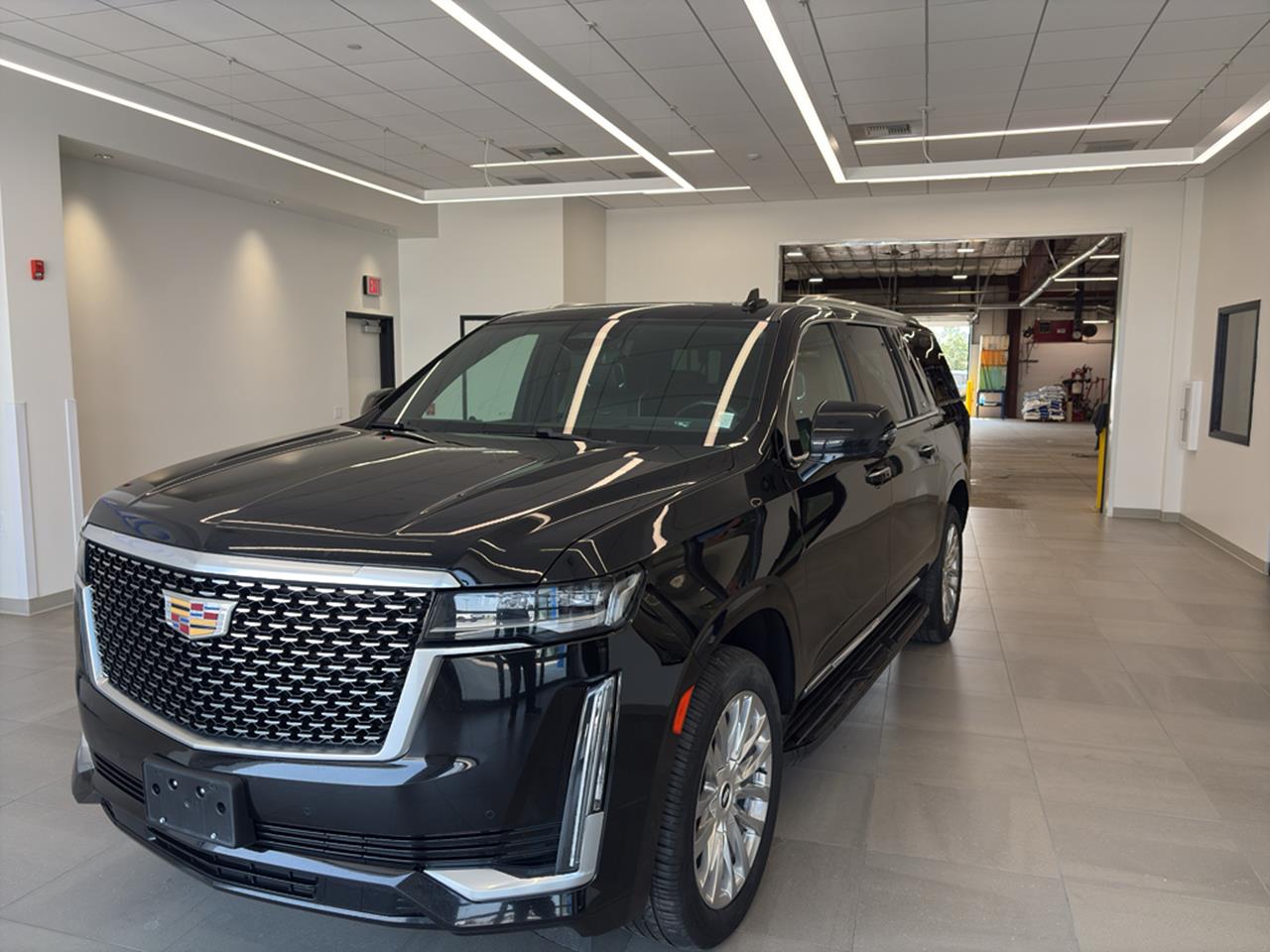 2023 Cadillac Escalade ESV