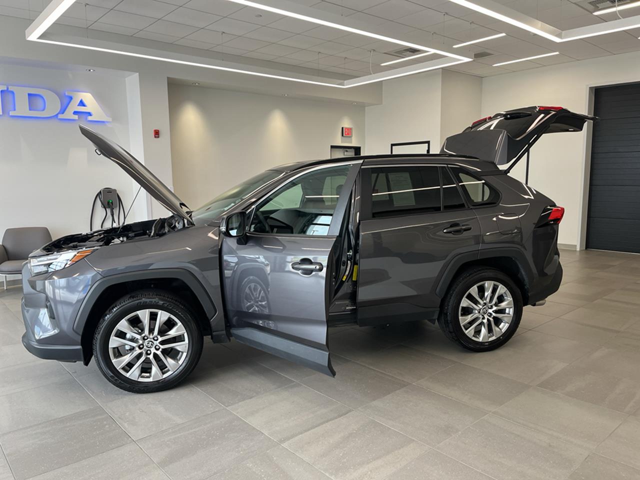 2024 Toyota RAV4