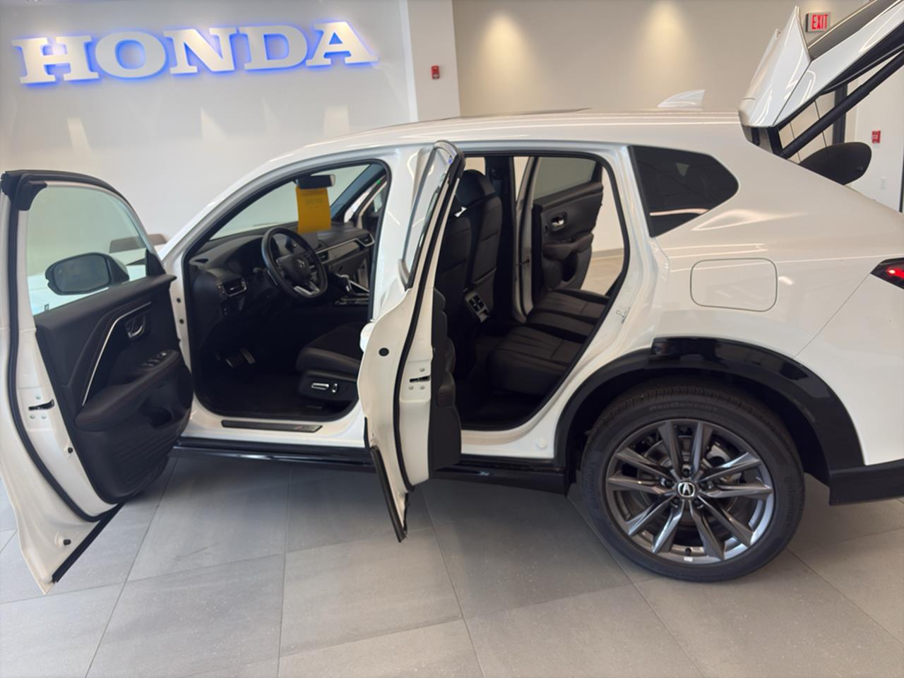 2025 Acura ADX