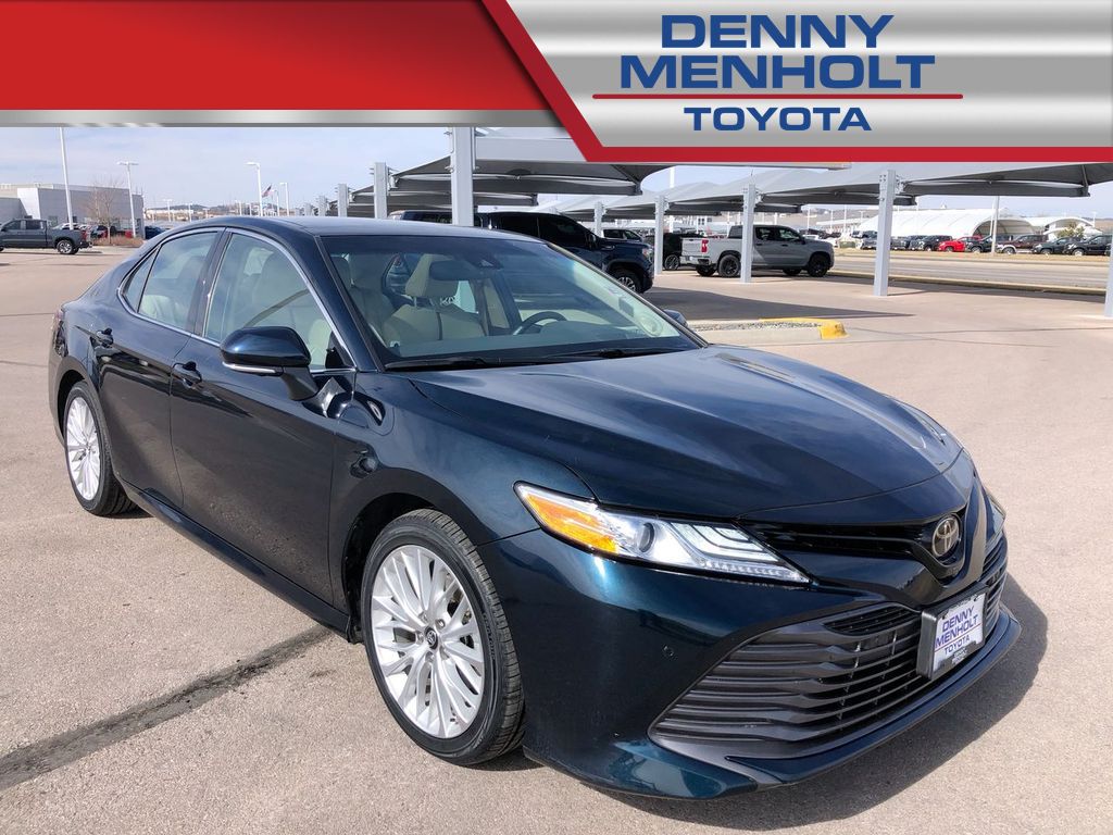 Used 2018 Toyota Camry XLE Car