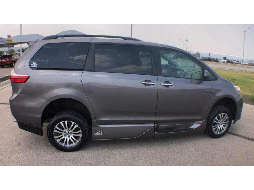 2020 Toyota Sienna