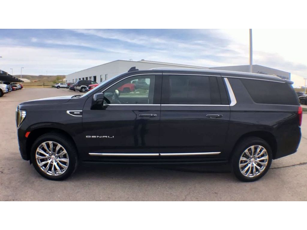 2023 GMC Yukon XL