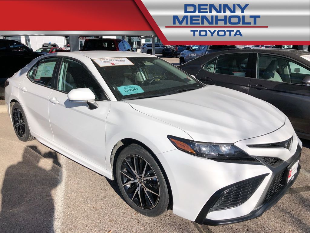 Used 2024 Toyota Camry SE Car