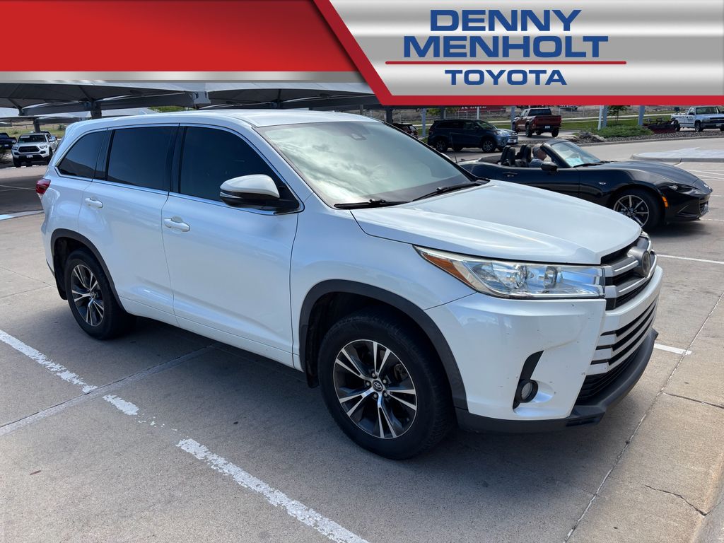 Used 2017 Toyota Highlander LE Plus SUVs
