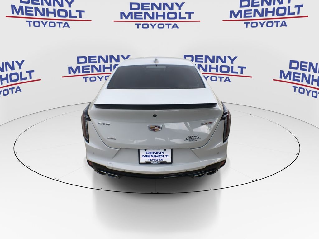 2022 Cadillac CT4