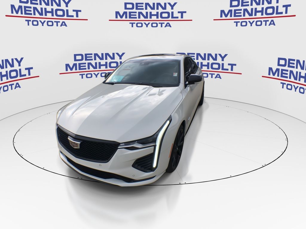 2022 Cadillac CT4