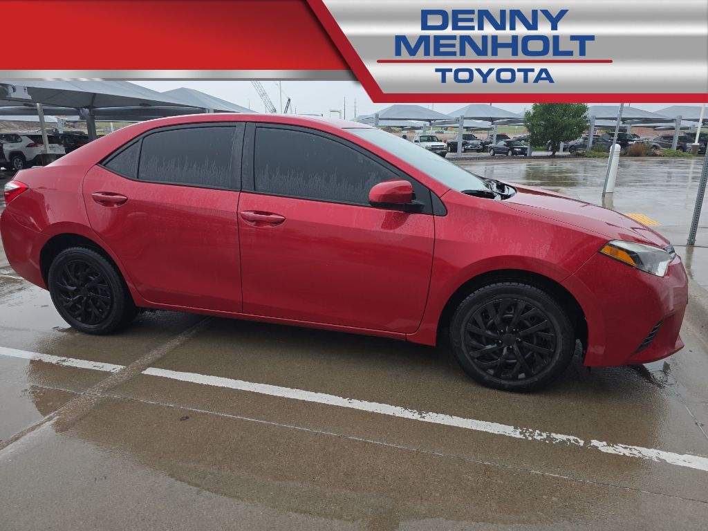 Used 2015 Toyota Corolla LE Cars