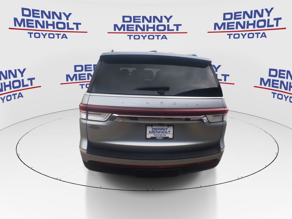 2023 Lincoln Navigator L