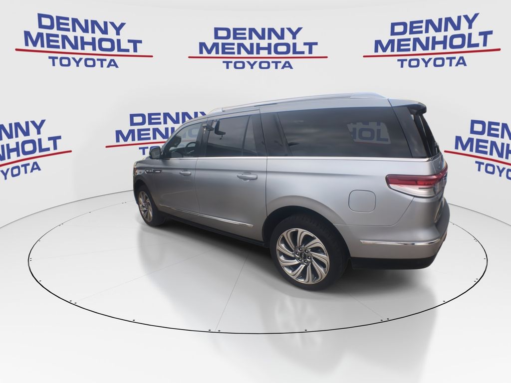 2023 Lincoln Navigator L