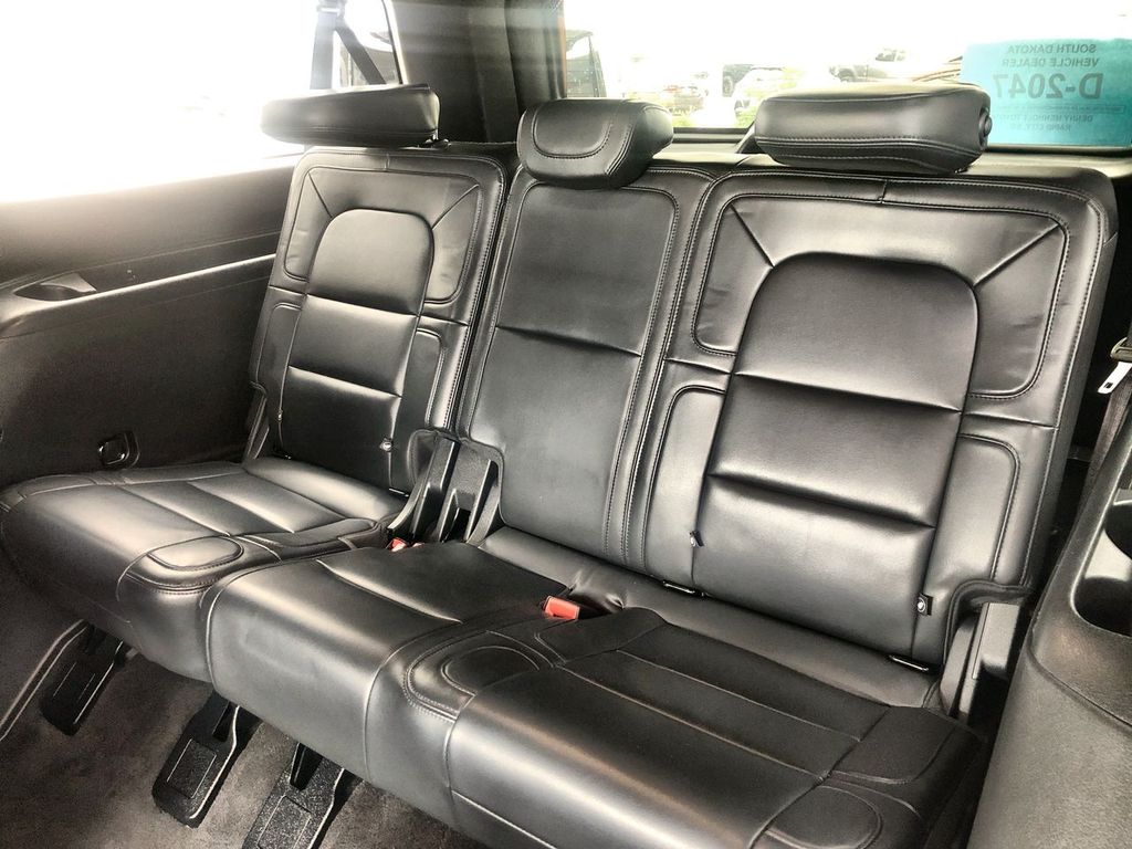 2023 Lincoln Navigator L