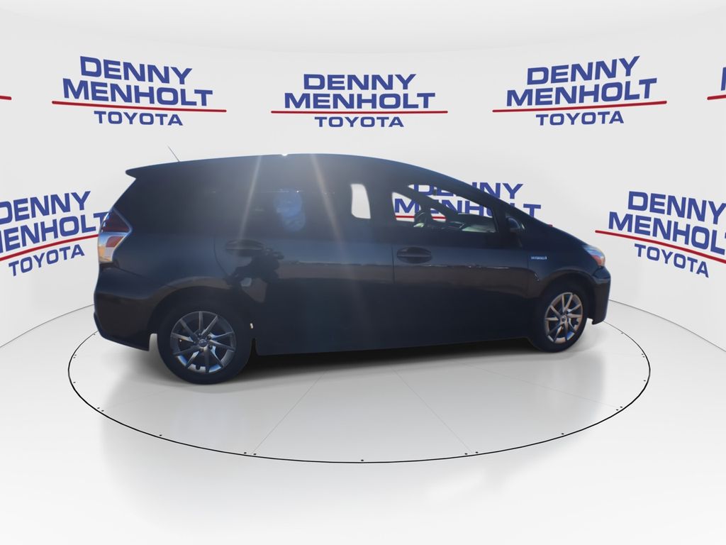 2017 Toyota Prius v