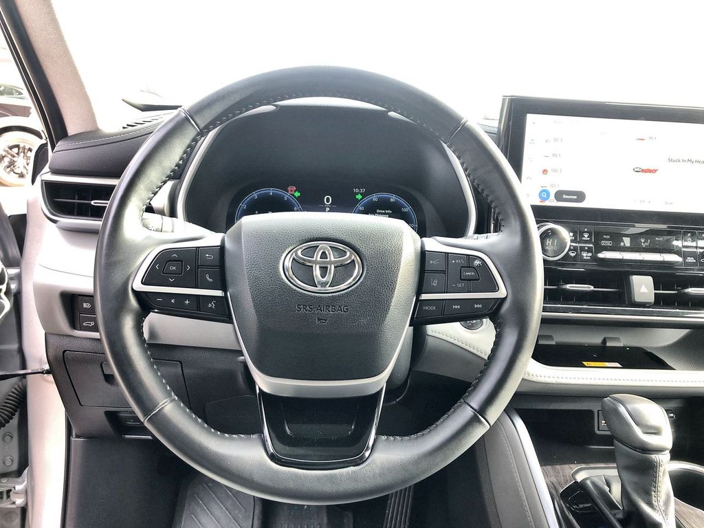 2024 Toyota Highlander