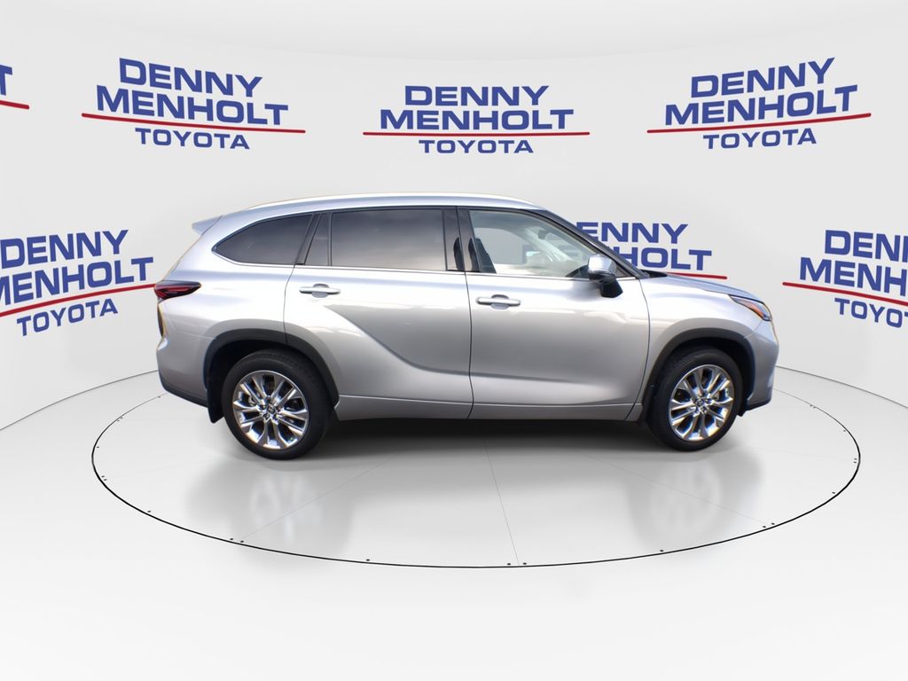 2024 Toyota Highlander