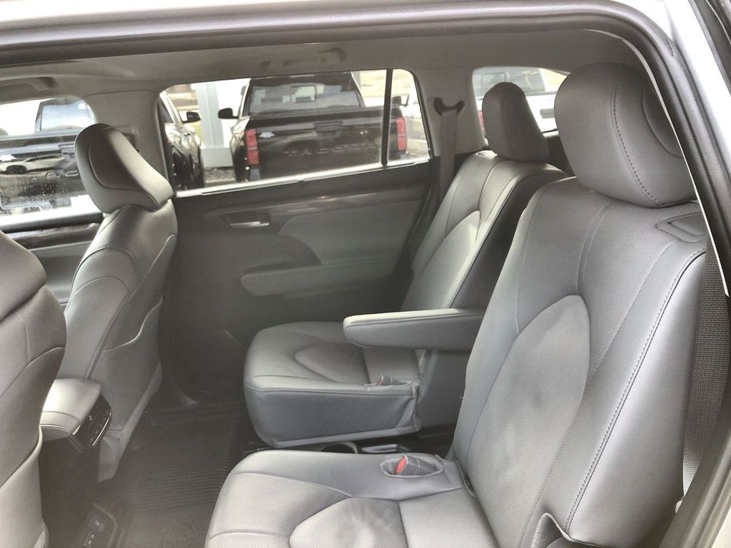 2024 Toyota Highlander