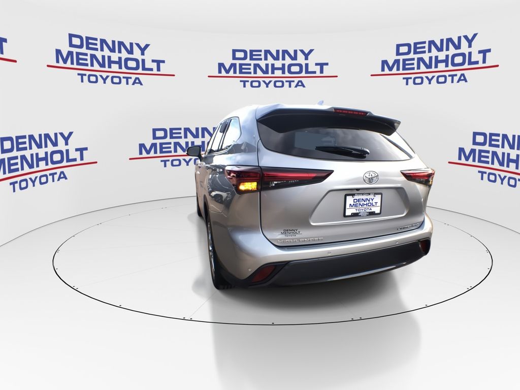 2024 Toyota Highlander