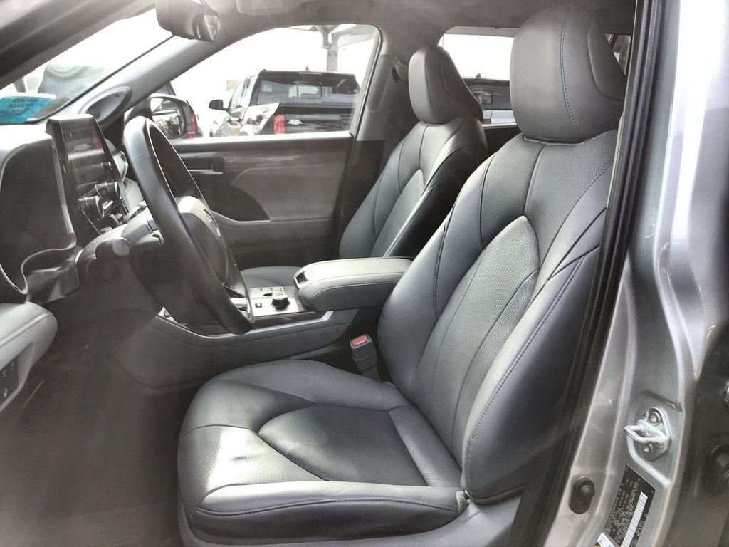 2024 Toyota Highlander