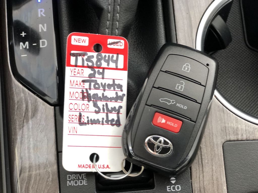 2024 Toyota Highlander