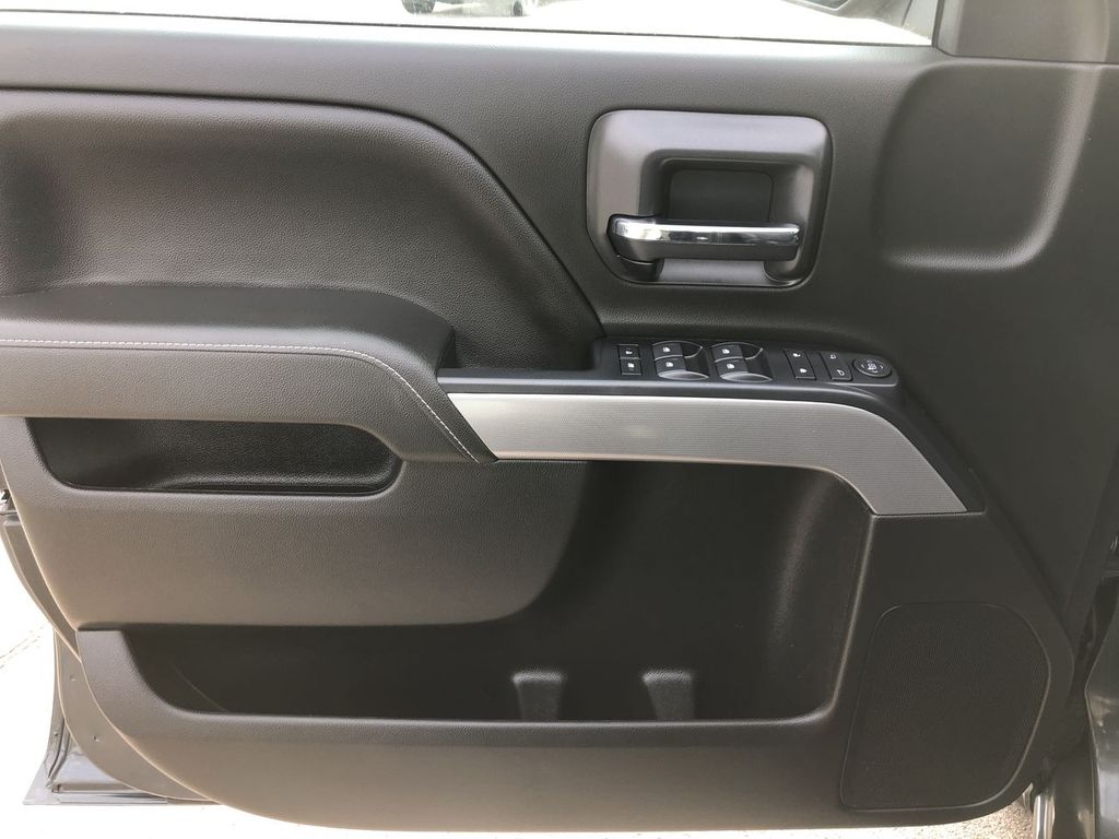 2019 Chevrolet Silverado LD