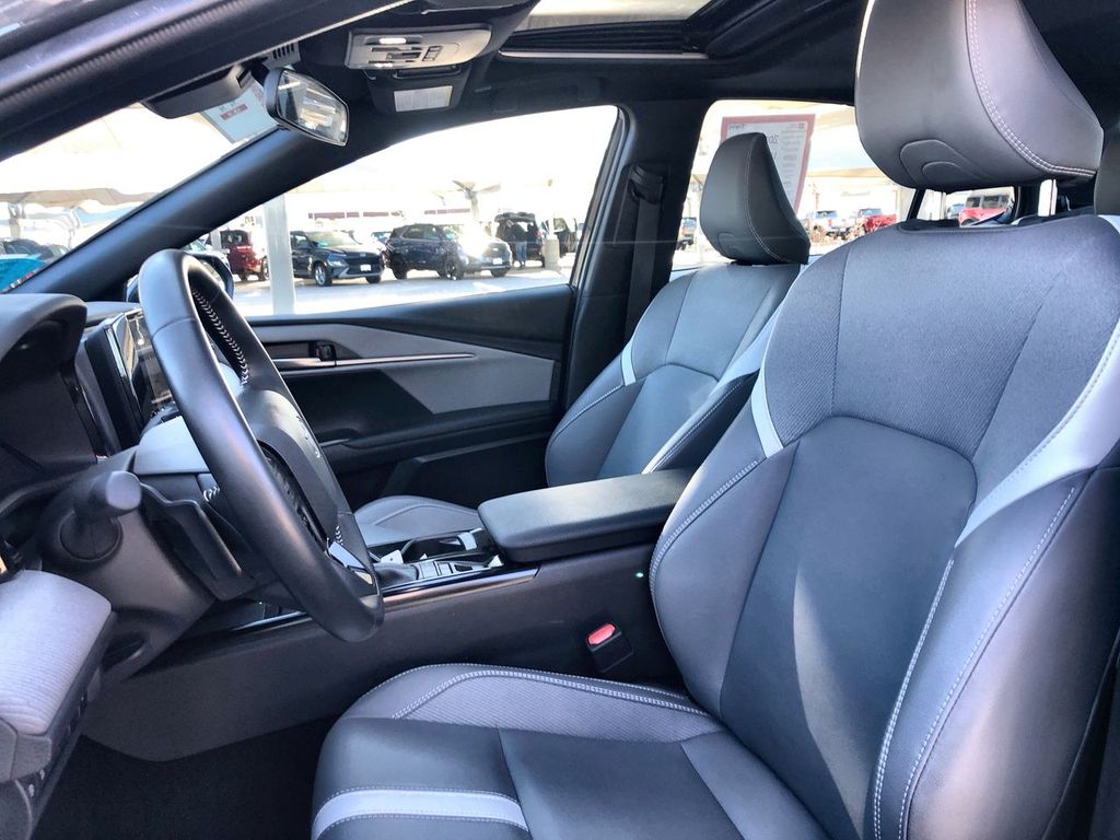 2025 Toyota Camry Hybrid