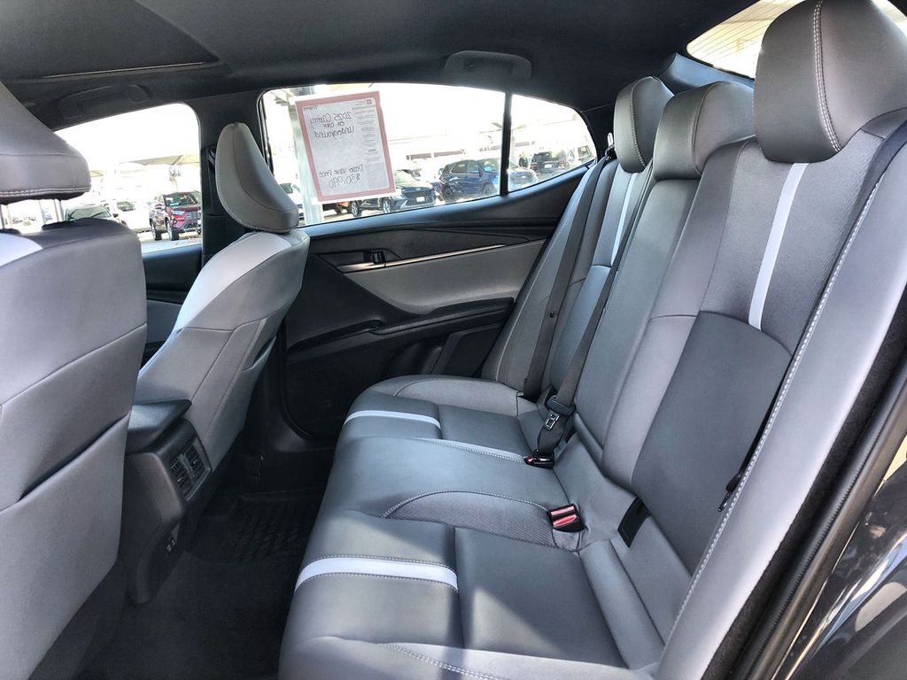 2025 Toyota Camry Hybrid