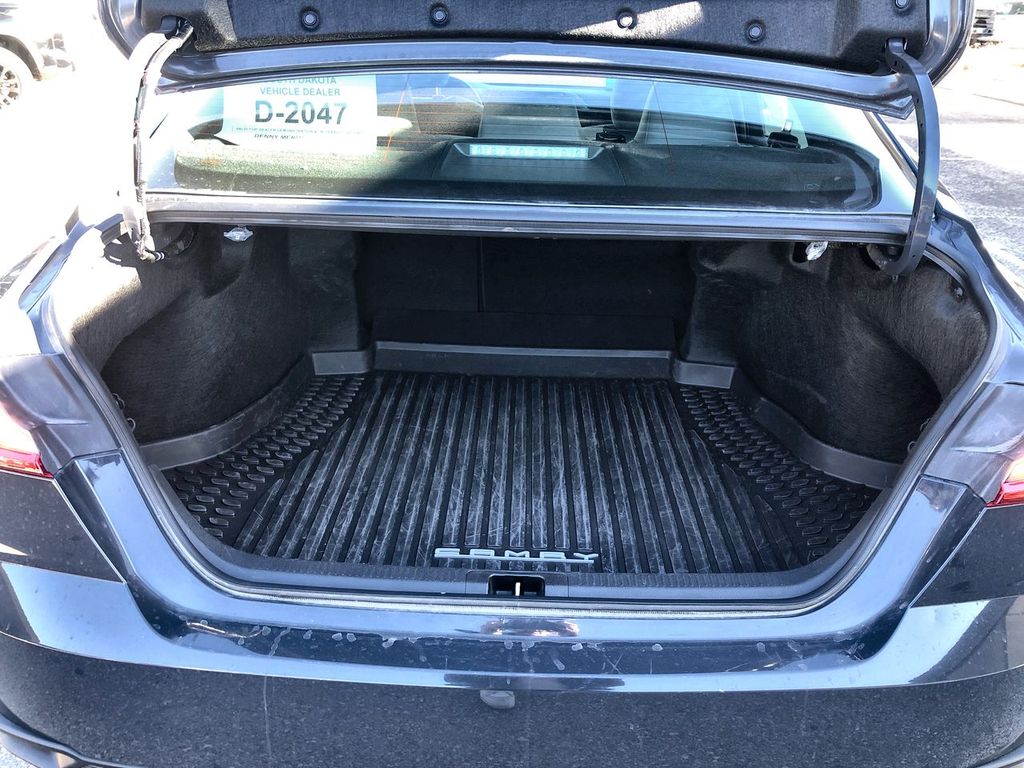 2025 Toyota Camry Hybrid