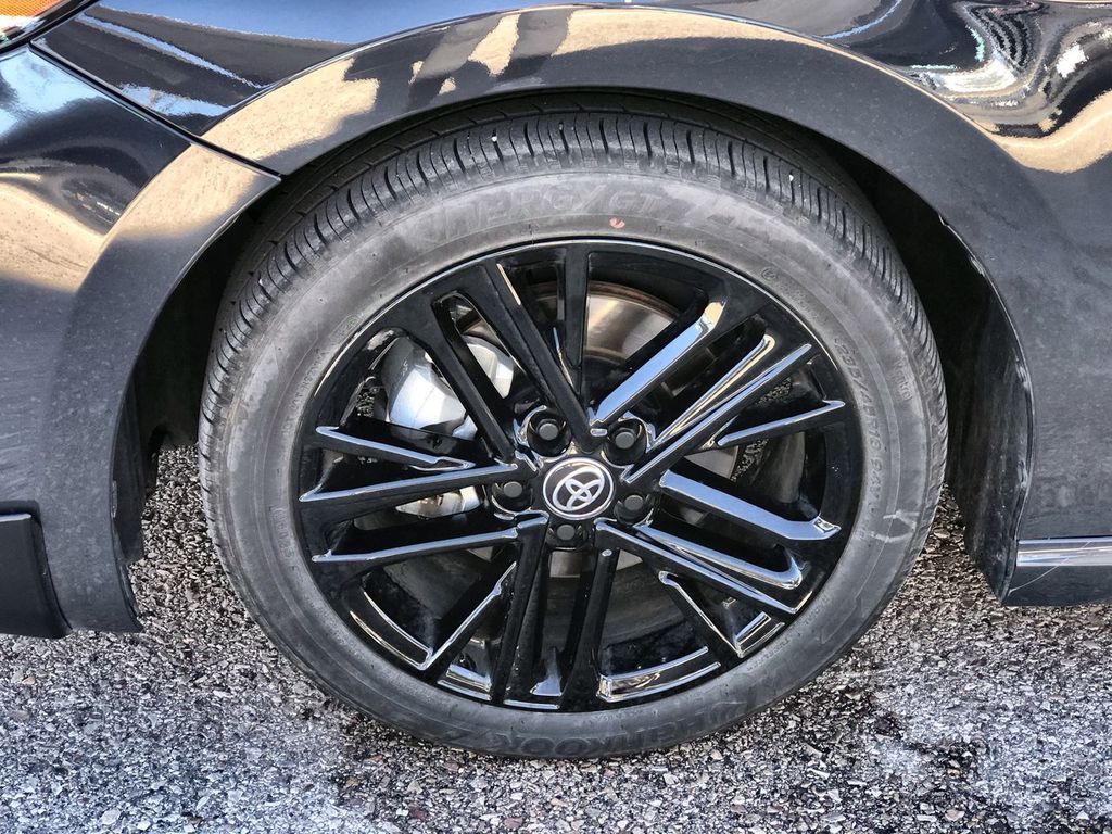 2025 Toyota Camry Hybrid