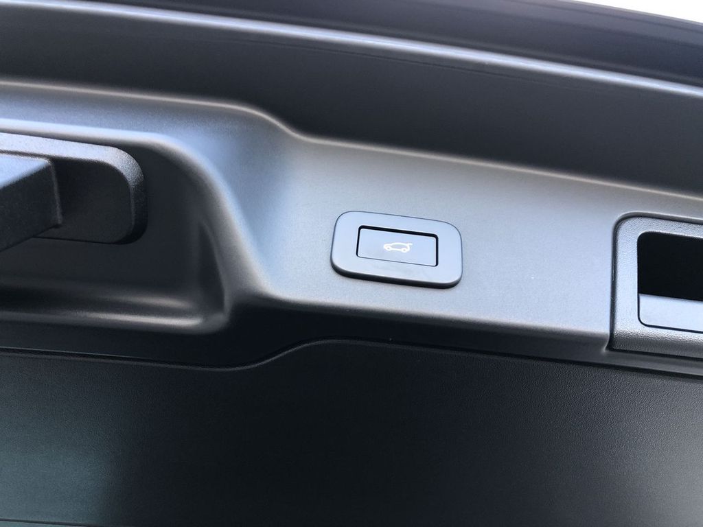 2023 Land Rover Range Rover Evoque