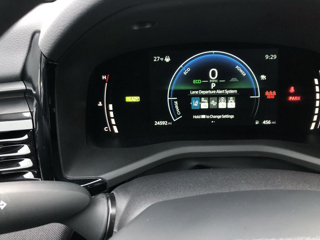 2025 Toyota Camry Hybrid