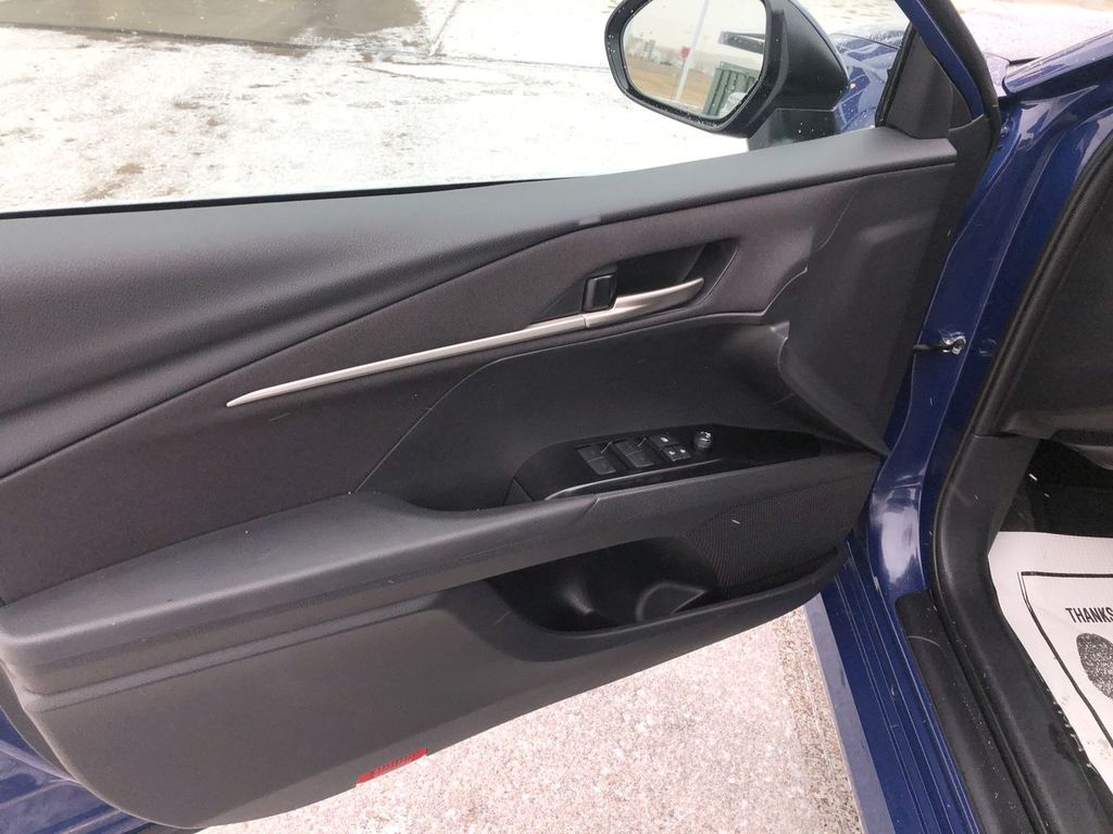 2025 Toyota Camry Hybrid