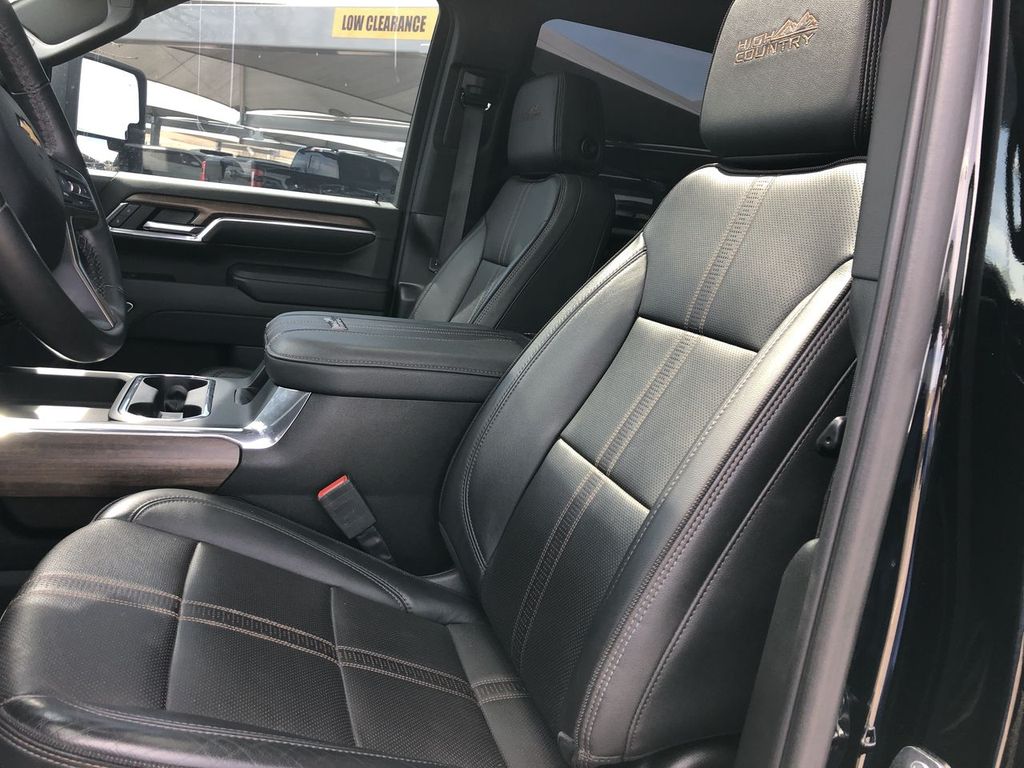 2024 Chevrolet Silverado 3500