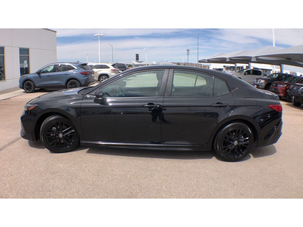 2025 Toyota Camry Hybrid