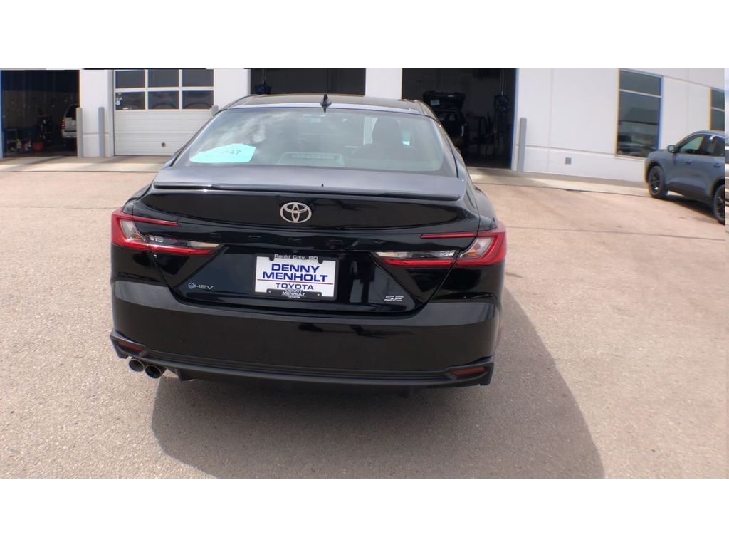 2025 Toyota Camry Hybrid