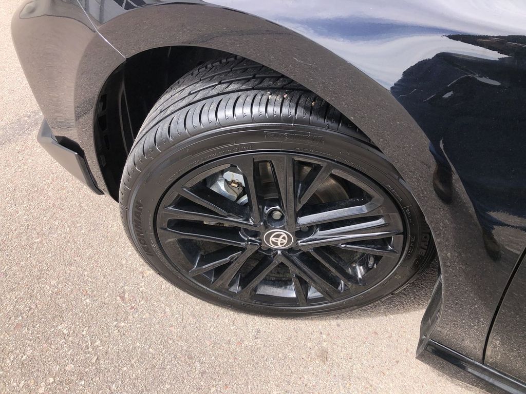 2025 Toyota Camry Hybrid