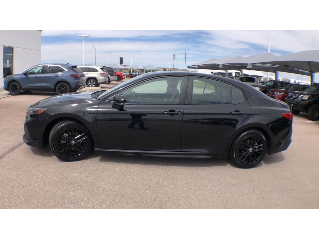 2025 Toyota Camry Hybrid