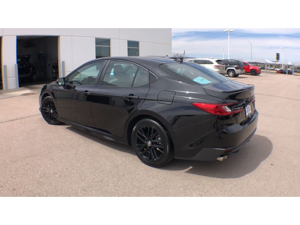 2025 Toyota Camry Hybrid