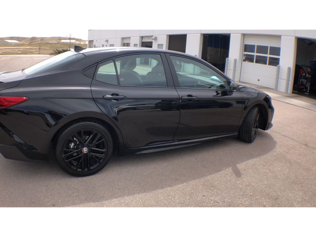 2025 Toyota Camry Hybrid