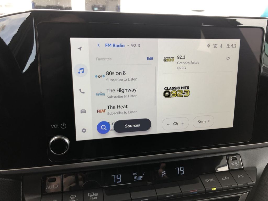 2025 Toyota Camry Hybrid