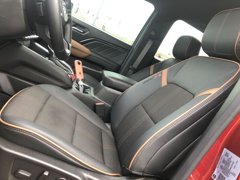 2024 GMC Canyon