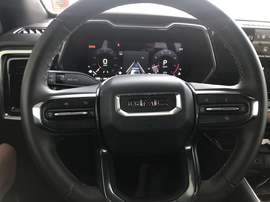 2024 GMC Canyon
