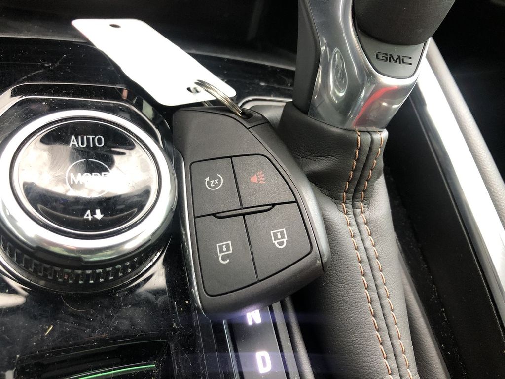 2024 GMC Canyon