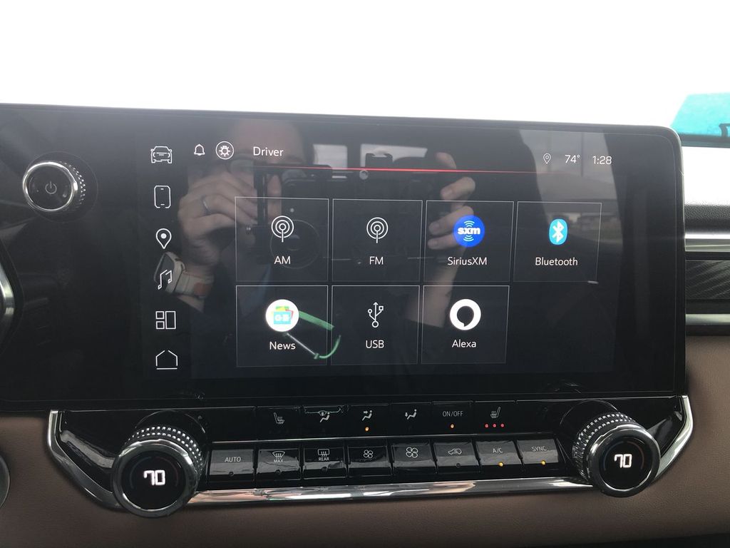 2024 GMC Canyon