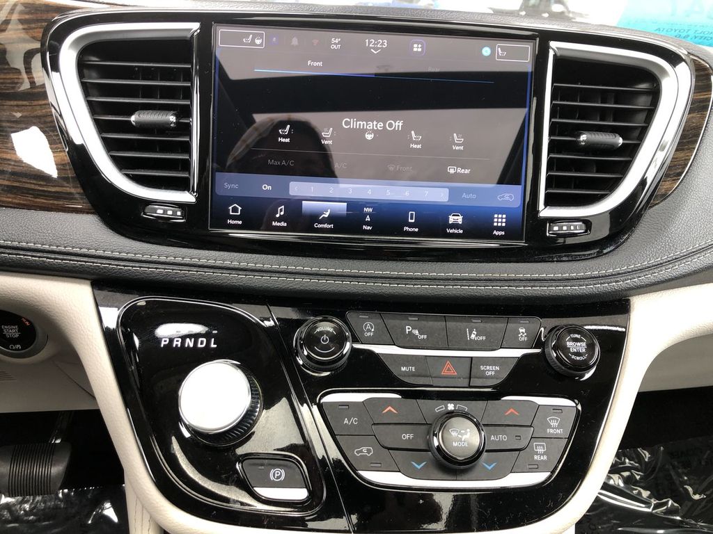 2024 Chrysler Pacifica
