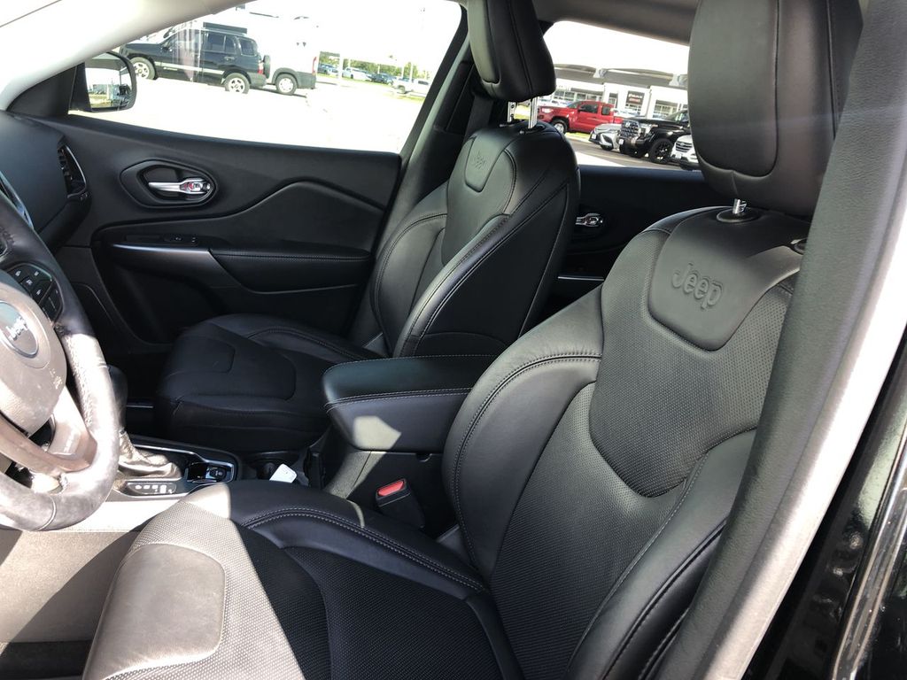 2020 Jeep Cherokee