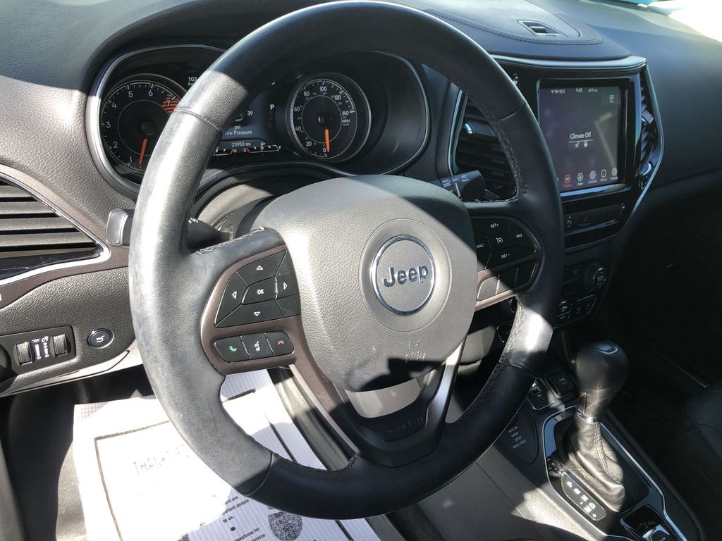 2020 Jeep Cherokee