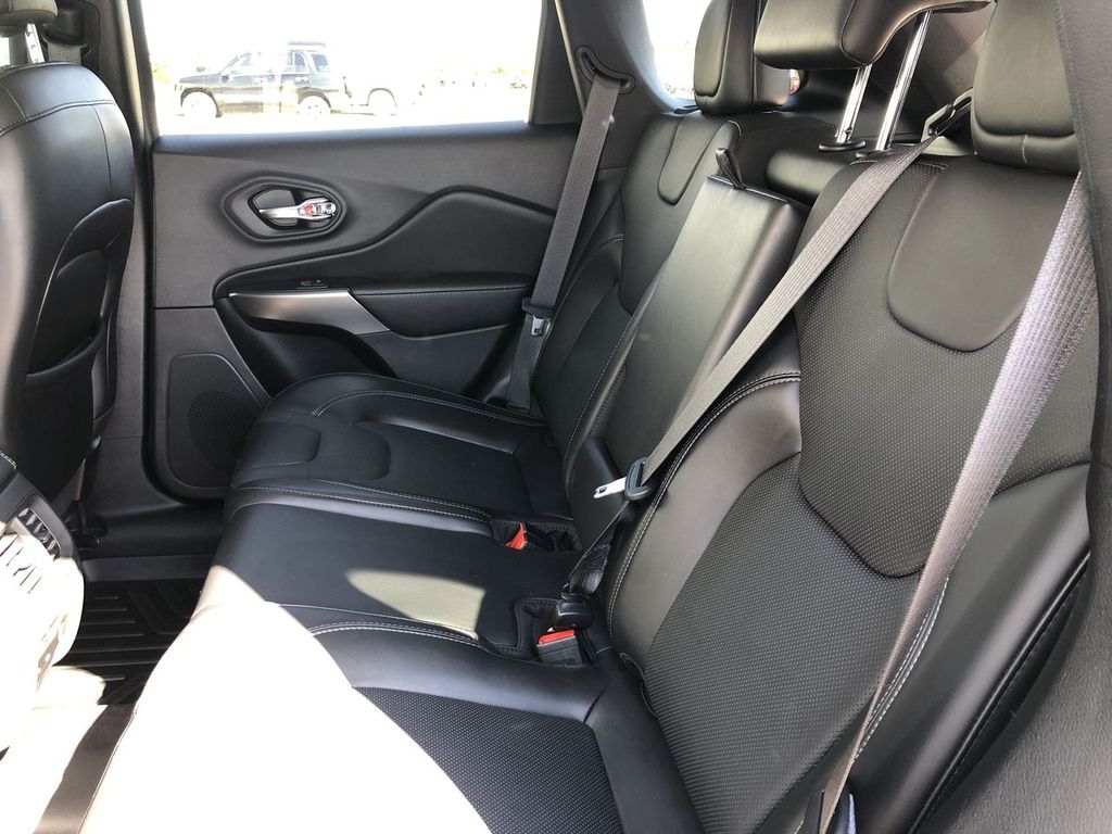2020 Jeep Cherokee