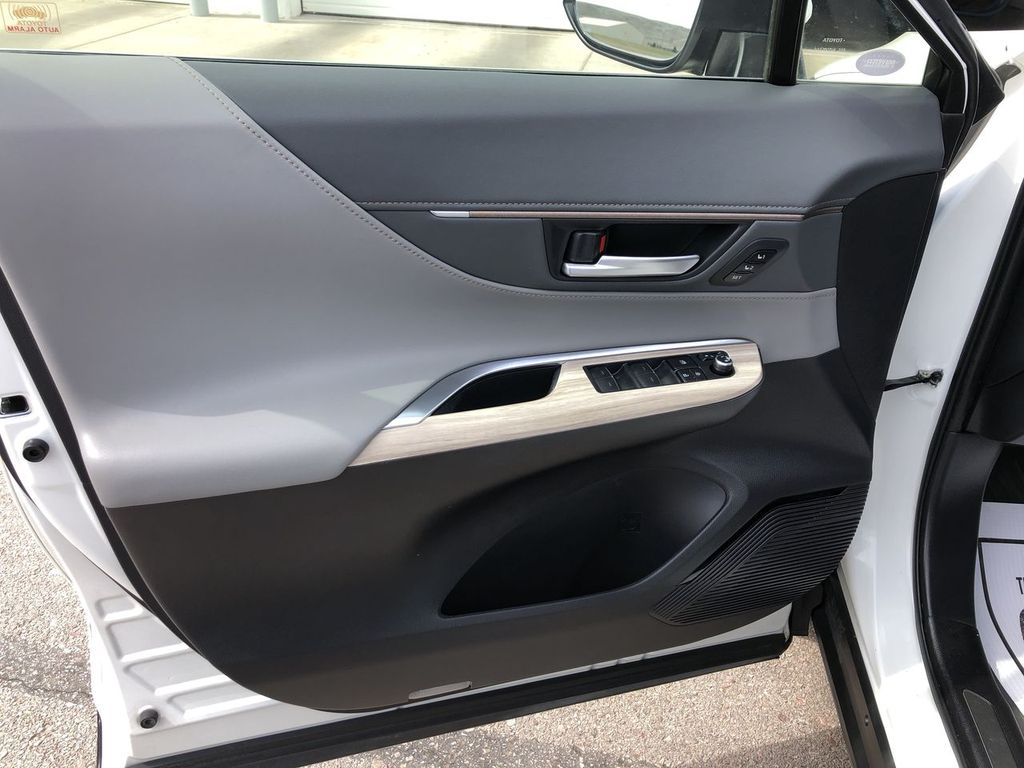 2021 Toyota Venza