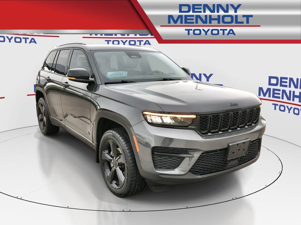 Used 2023 Jeep Grand Cherokee Altitude SUVs