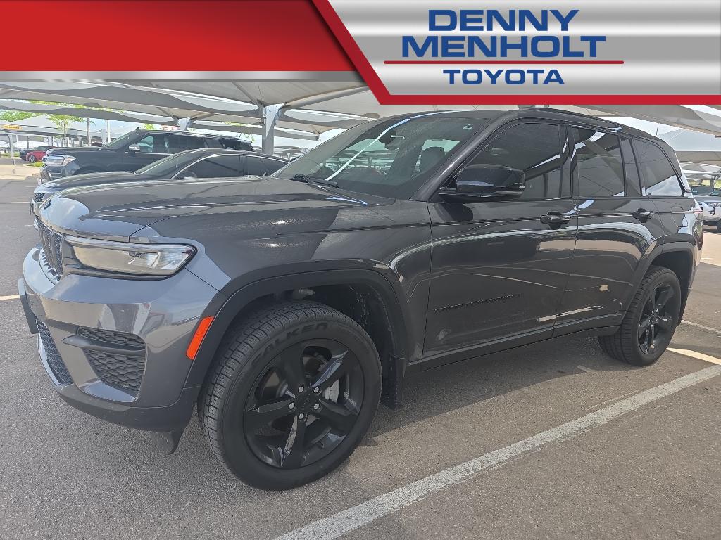 Used 2023 Jeep Grand Cherokee Altitude SUVs