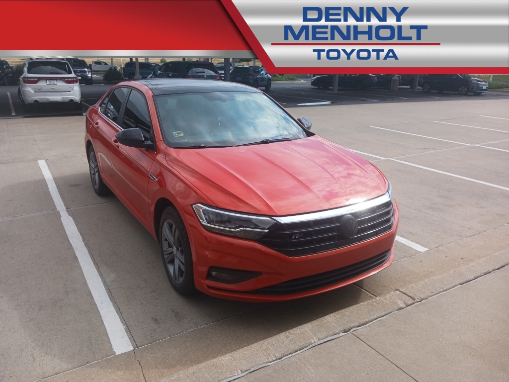 Used 2019 Volkswagen Jetta R-Line Cars
